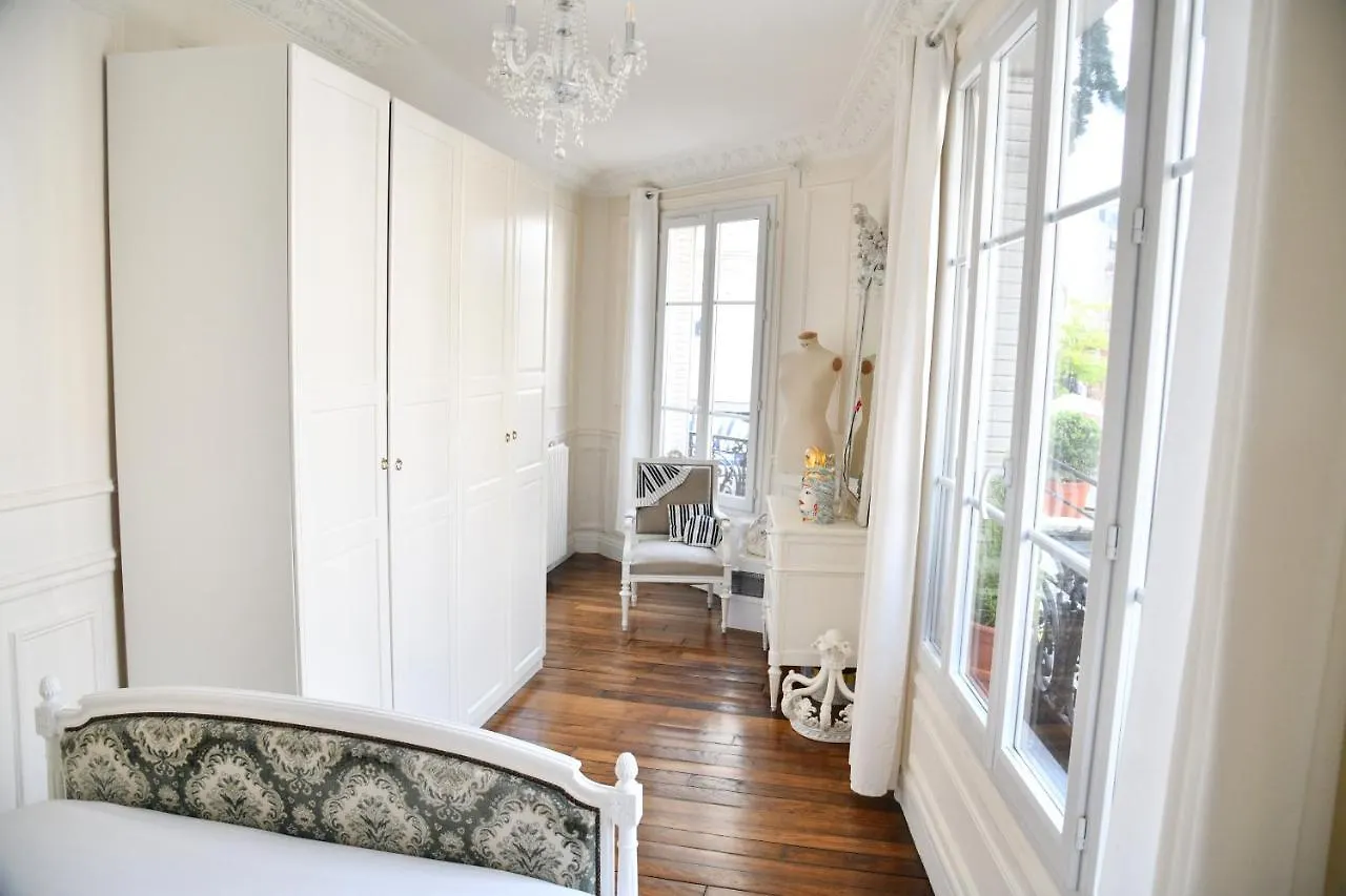 Van Gogh'S Apartment - Montmartre Paris 0*,